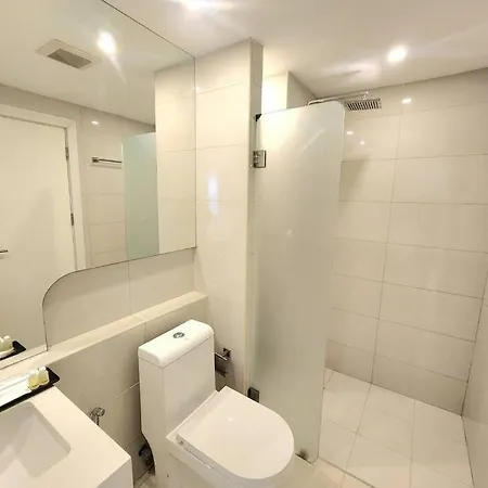 Apartment One Bedroom In Downtown *