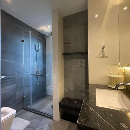 Apartment Andromeda By Daranee Service Property