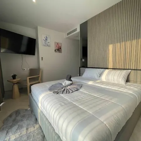 Andromeda By Daranee Service Property Pattaya