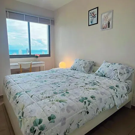 Sea View -high Floor 2 Bed Excellent Location Apartment Pattaya
