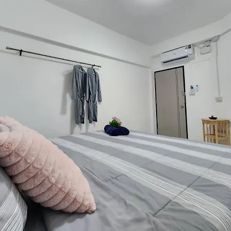 เที่ยวพัทยามองหาที่พักหลักร้อยb456b Guest house Pattaya