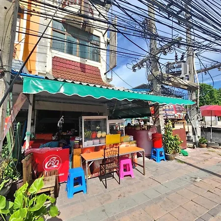 Guest house เที่ยวพัทยามองหาที่พักหลักร้อยb456b Pattaya