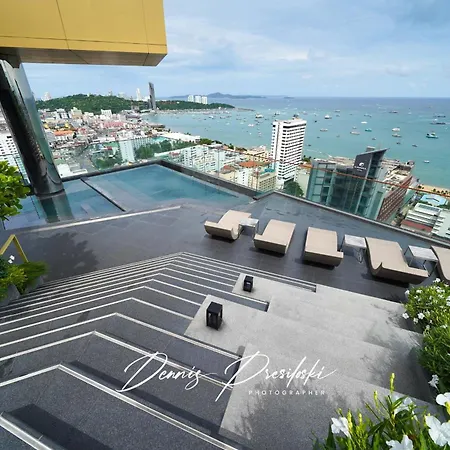 Apartment Luxury Edge Seaview Pattaya