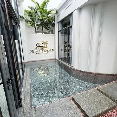 云曼华丽泳池别墅