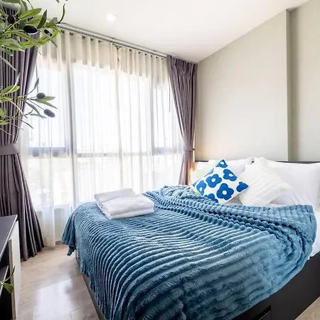 Kaws Theme Modern Cozy 1br 2 Min Walk To Apartment *