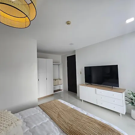 Citismart Luxury By Youngs *