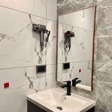 No Millennium Tower 1bed