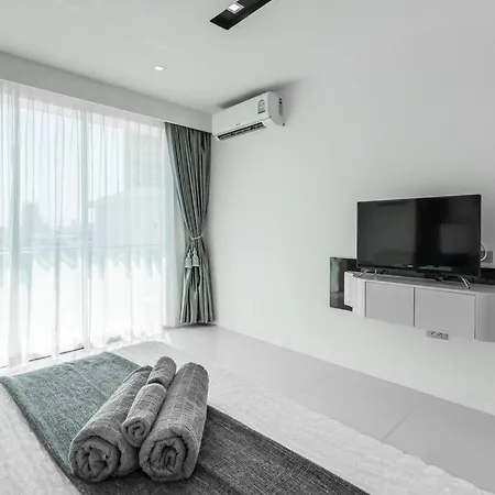 Center 7b Pattaya