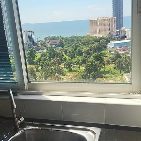Apartment Hyatt Beachfront Escape