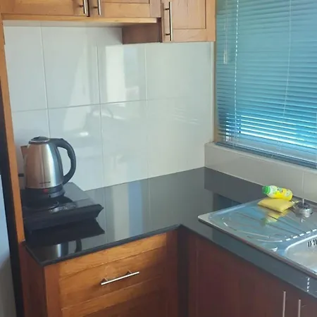 Hyatt Beachfront Escape Apartment *