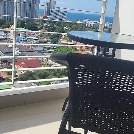Hyatt Beachfront Escape Apartment Pattaya