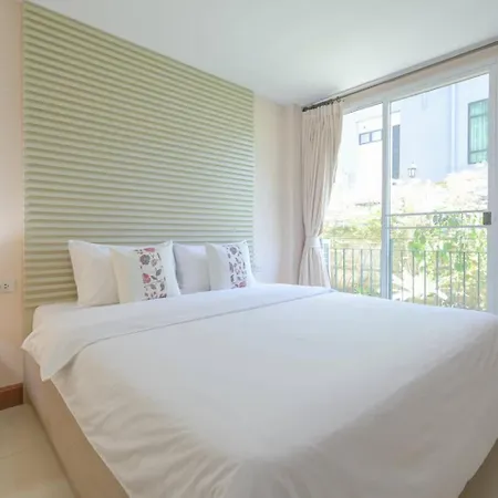 Shamrock Place Apartment Pattaya