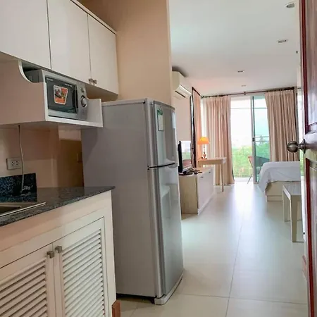 Shamrock Place Apartment Pattaya