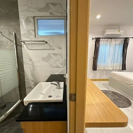 Villa Luxurious 4 Bedroom Suk-sabai Pattaya