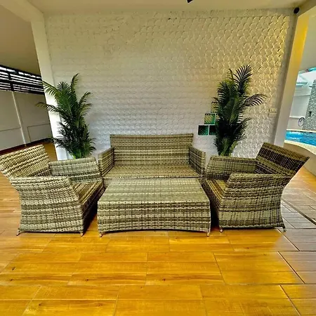 Luxurious 4 Bedroom Suk-sabai Pattaya