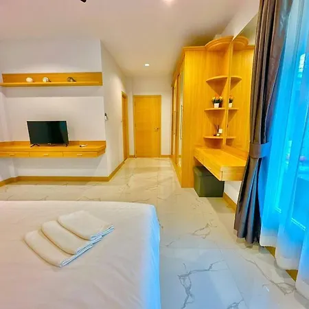 Villa Luxurious 4 Bedroom Suk-sabai Pattaya