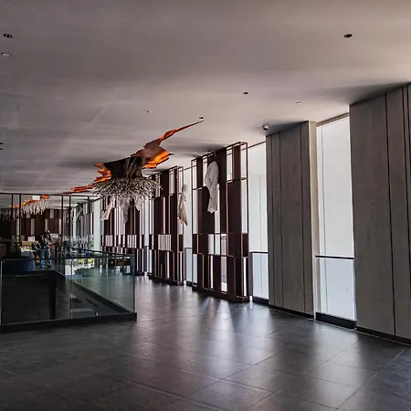 Edge Sea View Apartment
