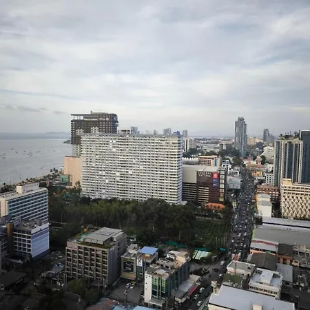 Edge Sea View Apartment *