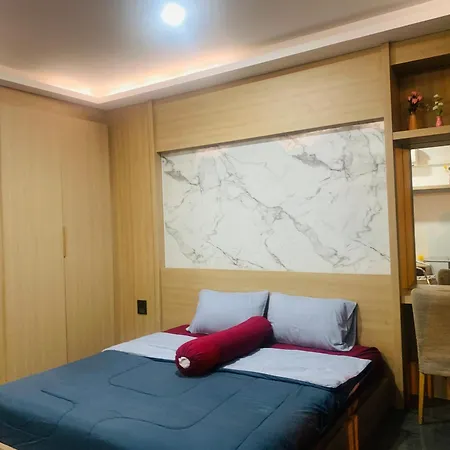 1 Apartment