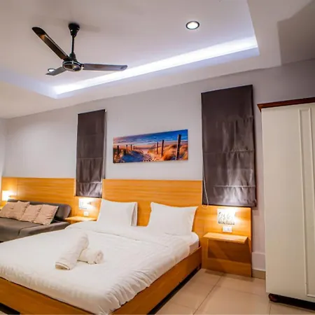 The Ace 4 Bedroom 4 Bathroom With Free Bills *