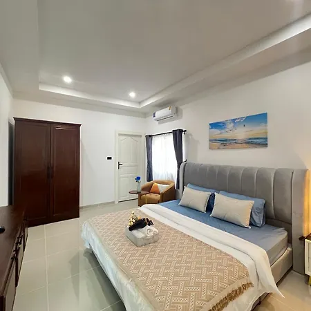 Villa Siam-grand Private Pool Villa, Jacuzzi,bbq,near Walking St 10min Pattaya