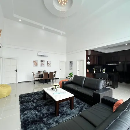 Siam-grand Private Pool Villa, Jacuzzi,bbq,near Walking St 10min Villa *