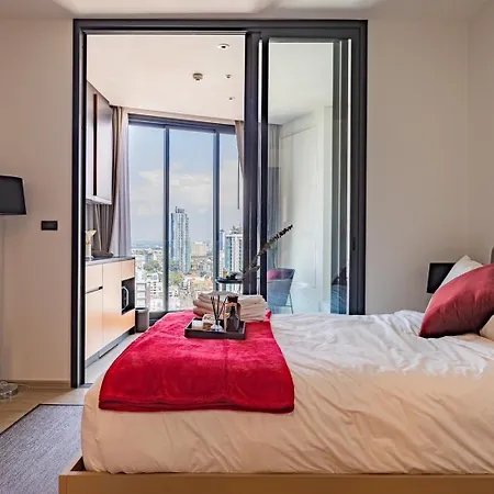 Apartment Edge Sea View