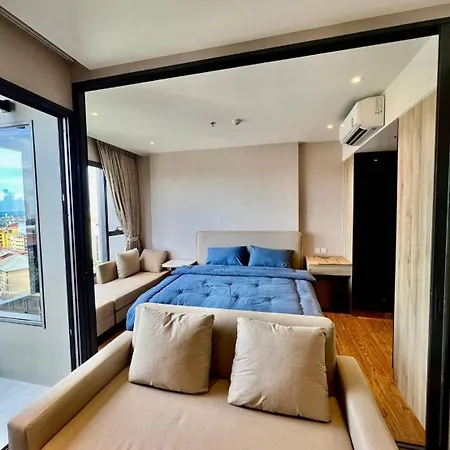 Cove Panorama Pool View Apartment *
