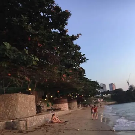 Luxury Pool With Private Access * Pattaya