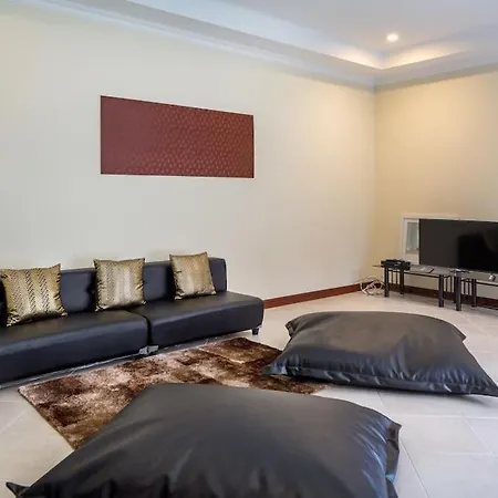 Luxury Pool With Private Access * Pattaya