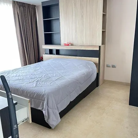 2 Bedrooms Near