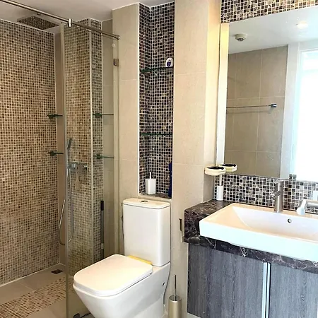 2 Bedrooms Near Apartment *
