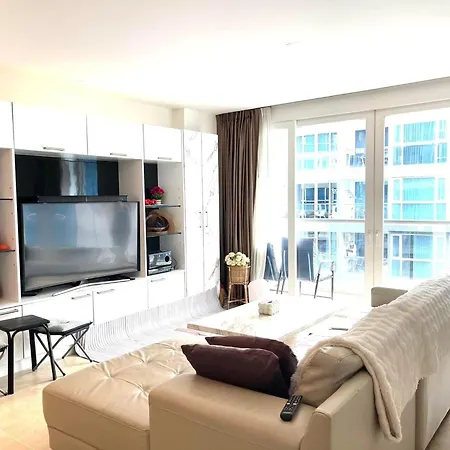 2 Bedrooms Near Pattaya