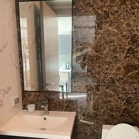 Elegant Avec Balcon, Piscine & Sauna Apartment Pattaya