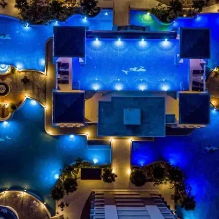 Elegant Avec Balcon, Piscine & Sauna Apartment Pattaya