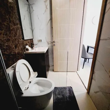 Near Walking Street And Jomtien Apartment *