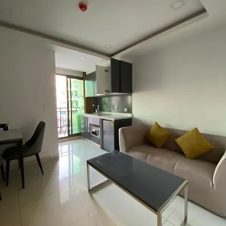 Apartment Compact In Wonderful Pool Pattaya