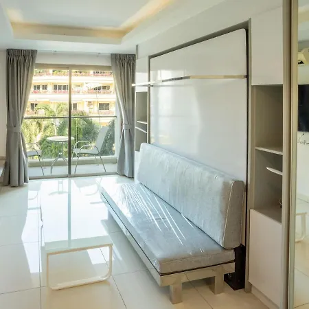 Cozy With 2 Pools And Sea View * Pattaya