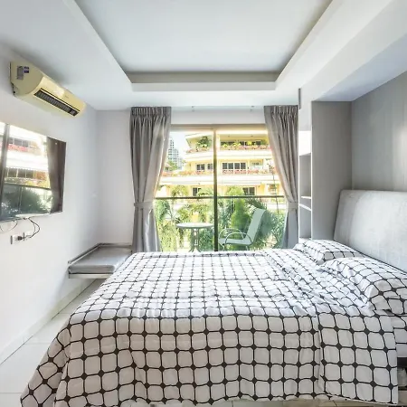 Apartment Cozy With 2 Pools And Sea View