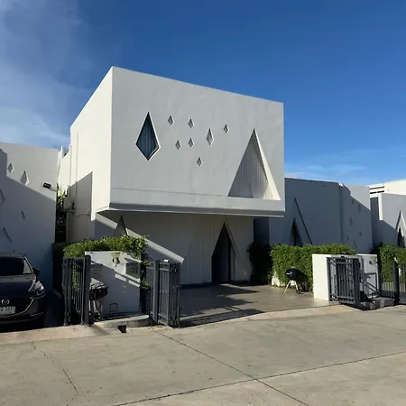 Inara 4 Villa Pattaya