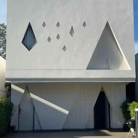 Inara 4 Villa