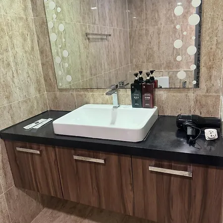 Grand Avenue 1br 6th Floor Pool View Smart Tv Wifi Pattaya