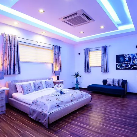 900m2 Near Walkstreet Luxury Pool Pattaya