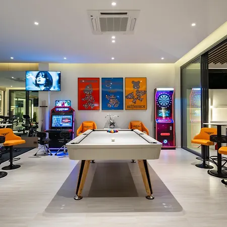 Brand New Pool 8br Sauna Pool Table Fitness Ev Charger Villa Pattaya