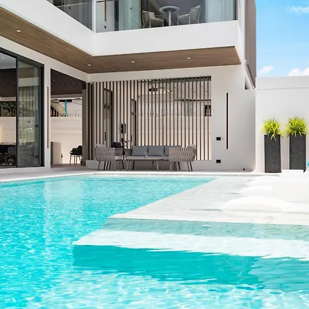 Brand New Pool 8br Sauna Pool Table Fitness Ev Charger Villa Pattaya