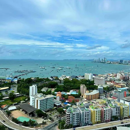 Unixx Sea View Pattaya