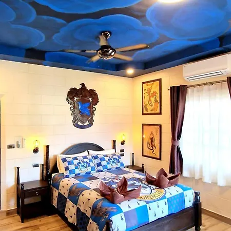 Potterland Luxury Pool Walking Street