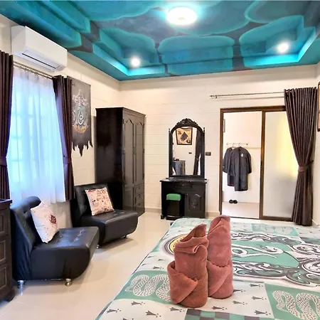 Potterland Luxury Pool Walking Street * Pattaya