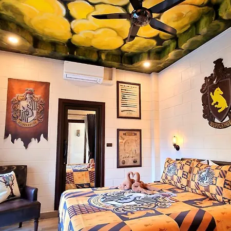 Potterland Luxury Pool Walking Street