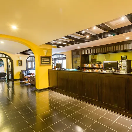 Nova Park Hotel